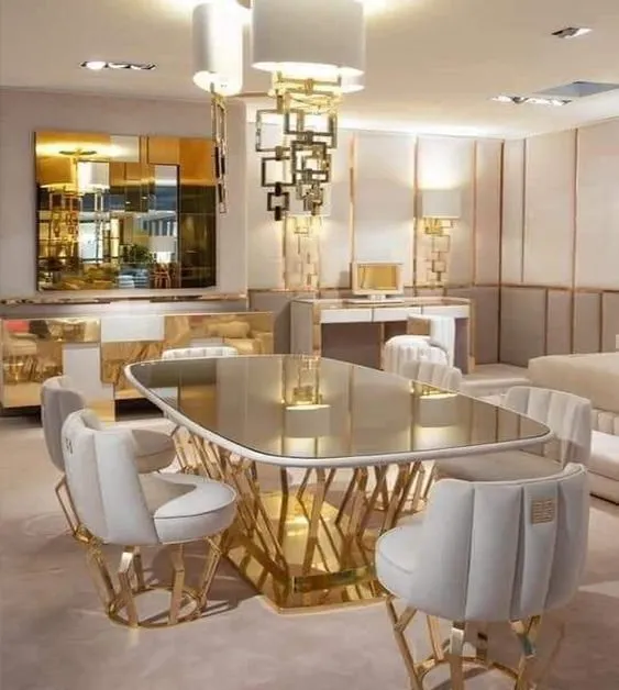 Gold-Accent